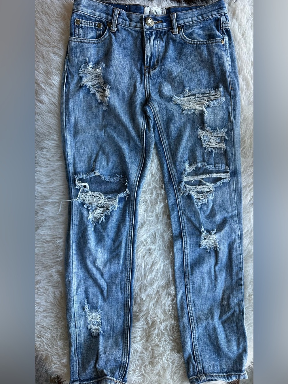 One Teaspoon Awesome Baggies Distressed Light Blue Jeans 24